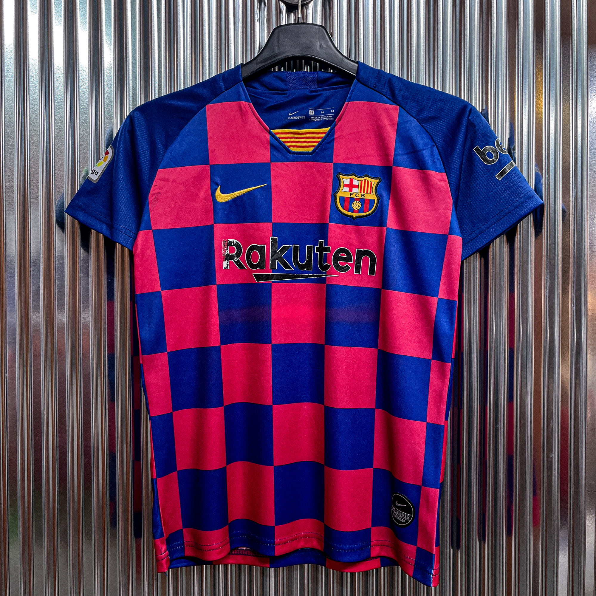 나이키 바르셀로나 홈 노마킹 유니폼 (국내 XS) T705
